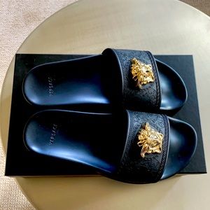 Versace PCS Unique woman sandals size 9.5